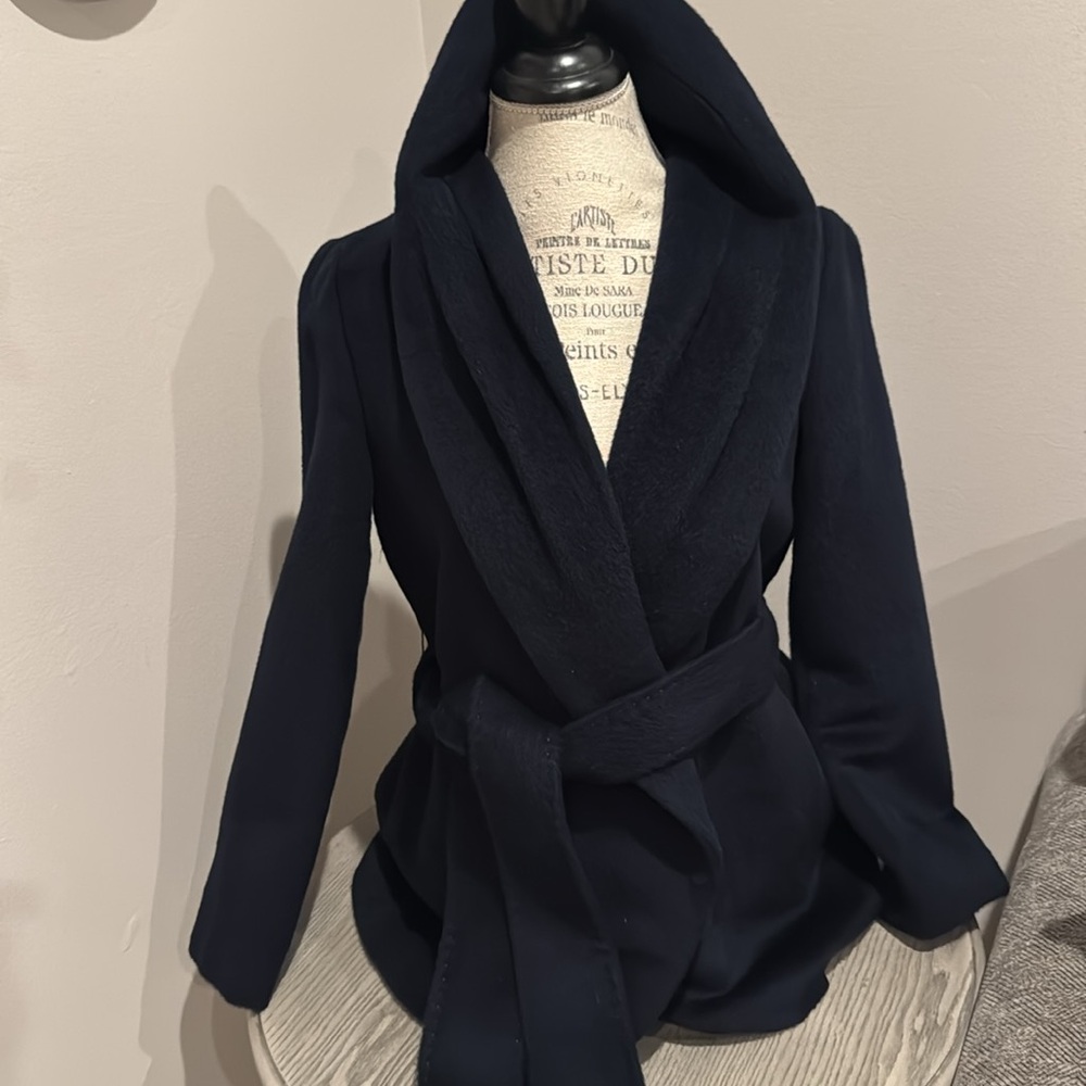 Joinus belted Elegant Dark Navy blue Women's wrap aroundJ acket pre owned